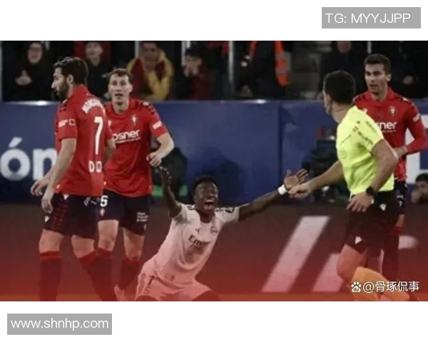 英超赛场再起风波小动作频现镜头捕捉引发球迷媒体热烈讨论